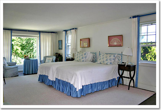 View 17 - Camp Hyannis Port