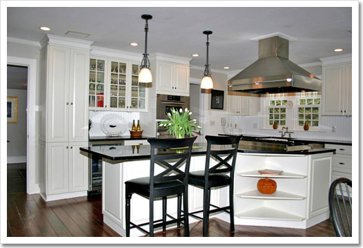 View 12 - 376 North Main Street