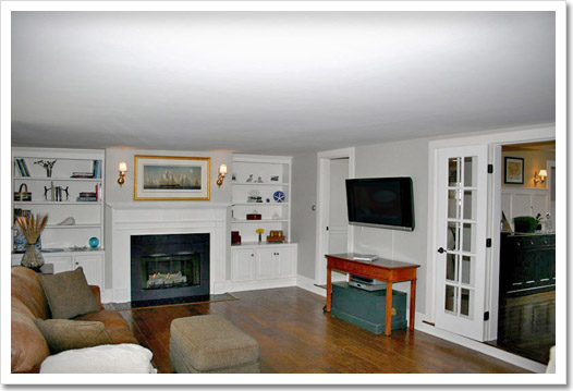 View 14 - 376 North Main Street