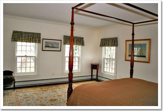 View 22 - 376 North Main Street